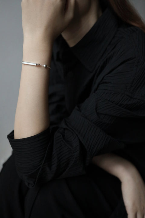 Helmi Grey Pearl Bracelet