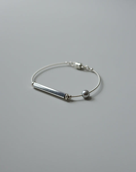 Helmi Grey Pearl Bracelet