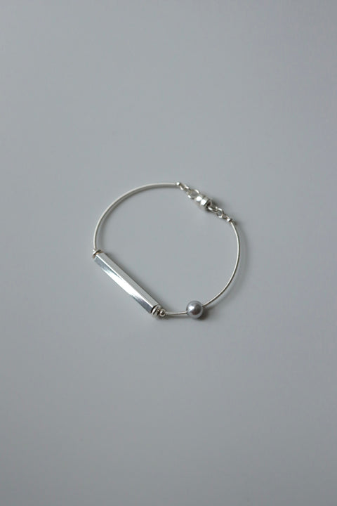 Helmi Grey Pearl Bracelet