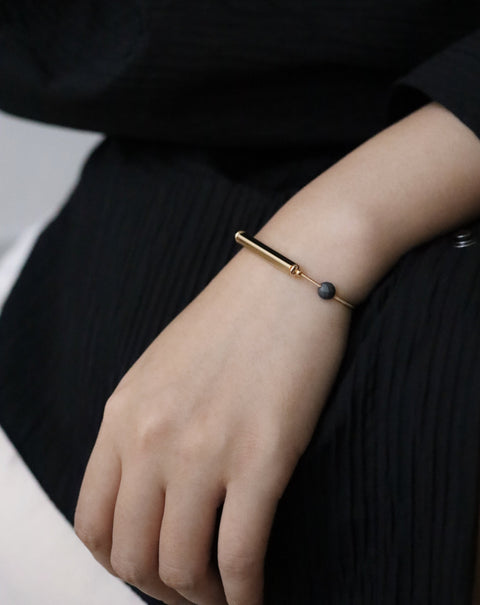 Hematite Single Strand Bracelet