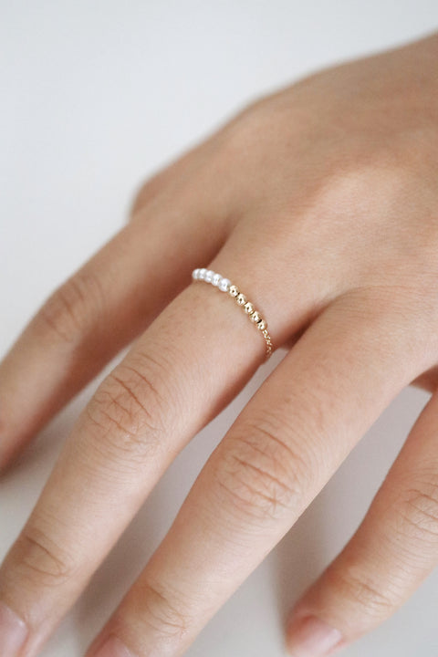 Golden Pearl Adjustable Chain Ring