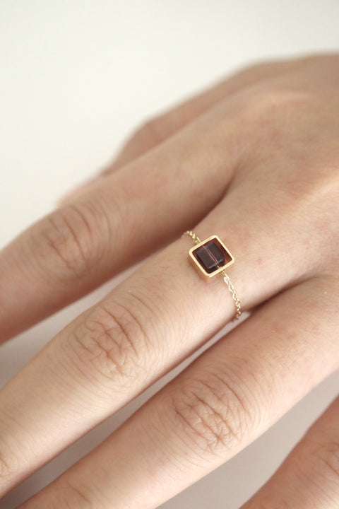 Ruby Adjustable Chain Ring