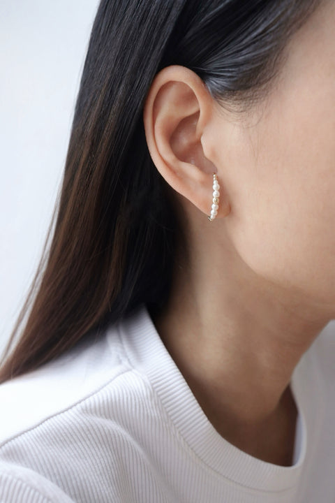 Golden Pearl Arc Earring