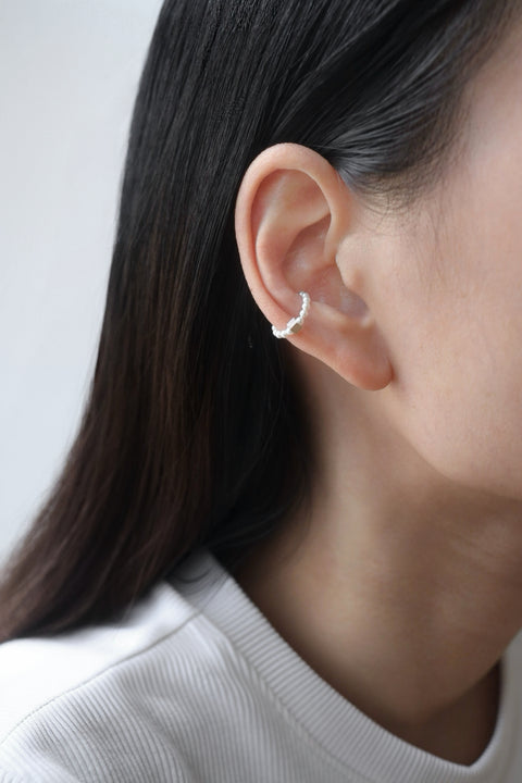 Silvery Cube Pearl Ear Cuff