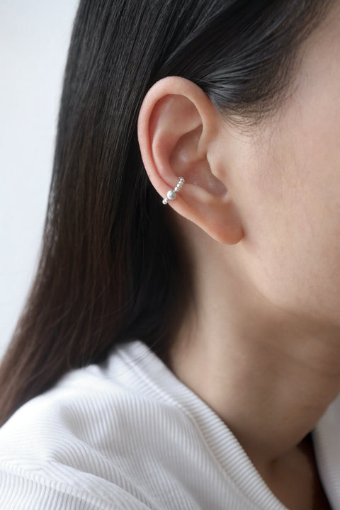 Silvery Grey Pearl Ear Cuff