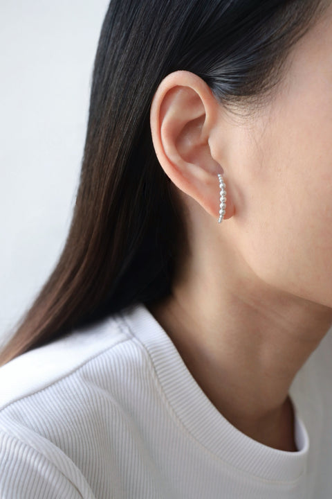 Silvery Grey Pearl Arc Earring