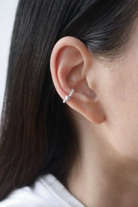Silvery Grey Pearl Ear Cuff