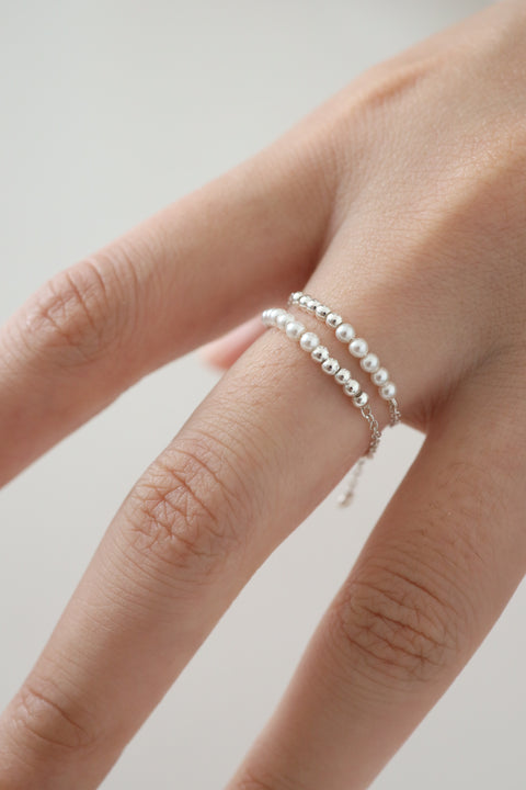 Silvery Pearl Adjustable Chain Ring